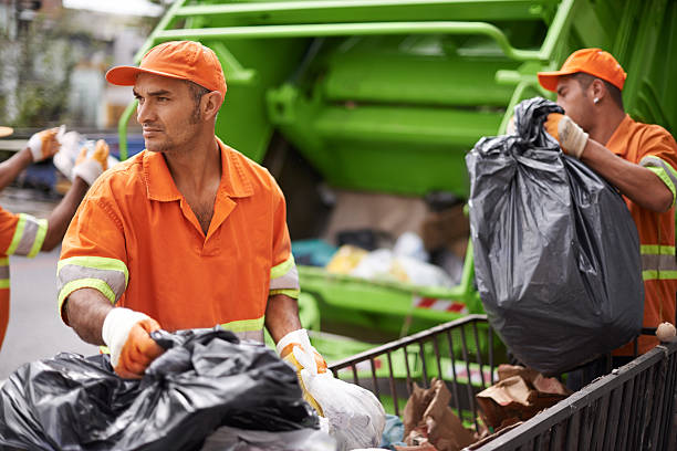 Best Yard Waste Removal  in Blaine, MN