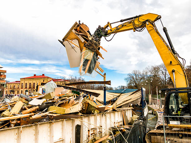 Best Yard Cleanup Services  in Blaine, MN